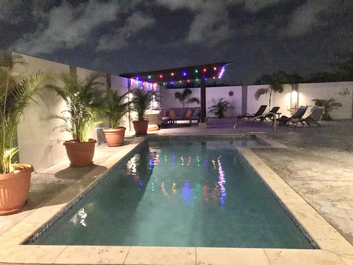 Beautiful Luxury Villa With Private Pool Palm Beach Exterior photo