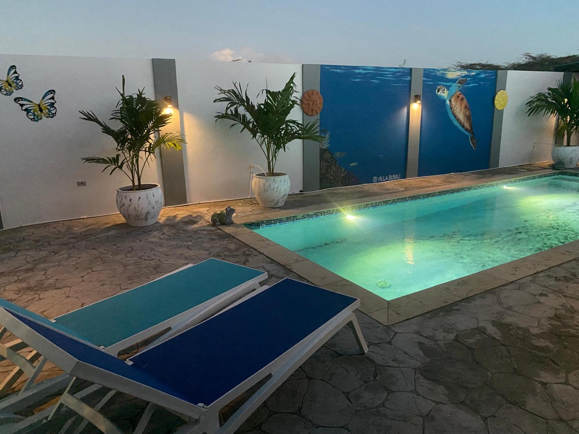 Beautiful Luxury Villa With Private Pool Palm Beach Exterior photo